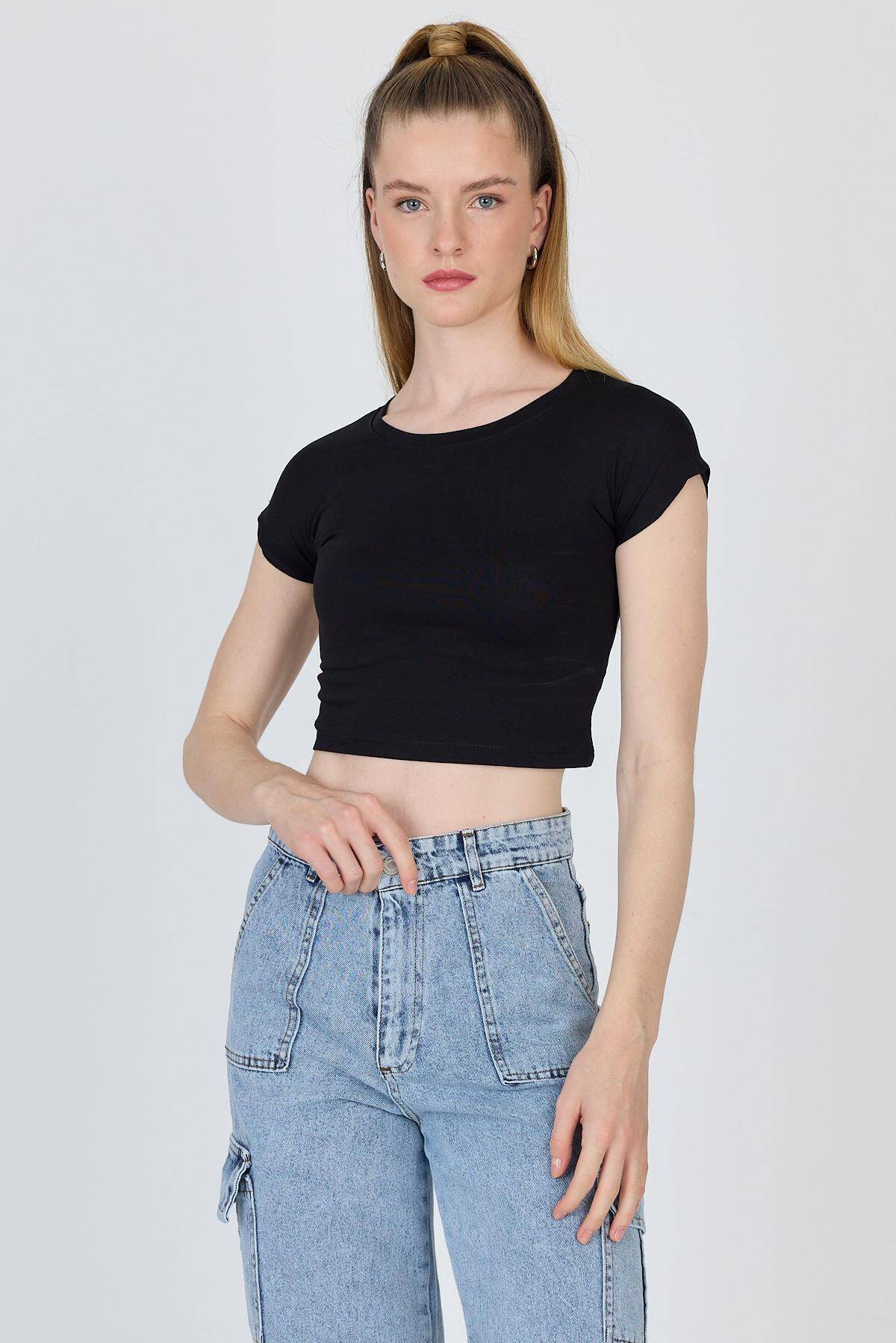 Siyah Bisiklet Yaka Pamuklu Slim Fit Crop Tişört 9199M - 1