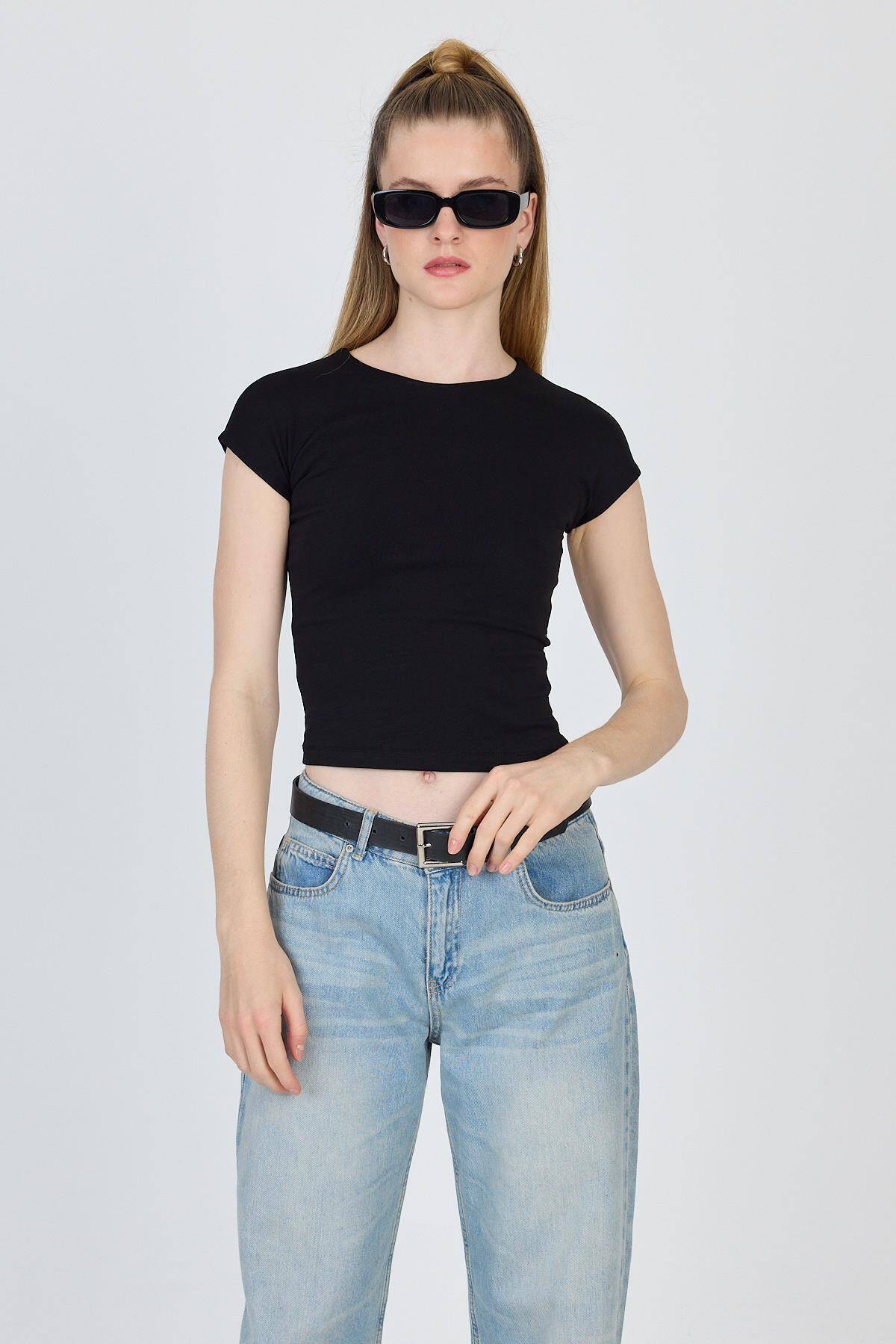 Siyah Bisiklet Yaka Pamuklu Slim Fit Tişört 9190 - Stilay