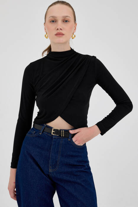 Siyah Drapeli Yüksek Yaka Uzun Kollu Bluz 2379 - Stilay