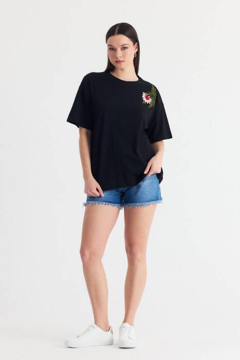 Siyah Nakış Detay Oversize Tişört 2150-21 - Stilay
