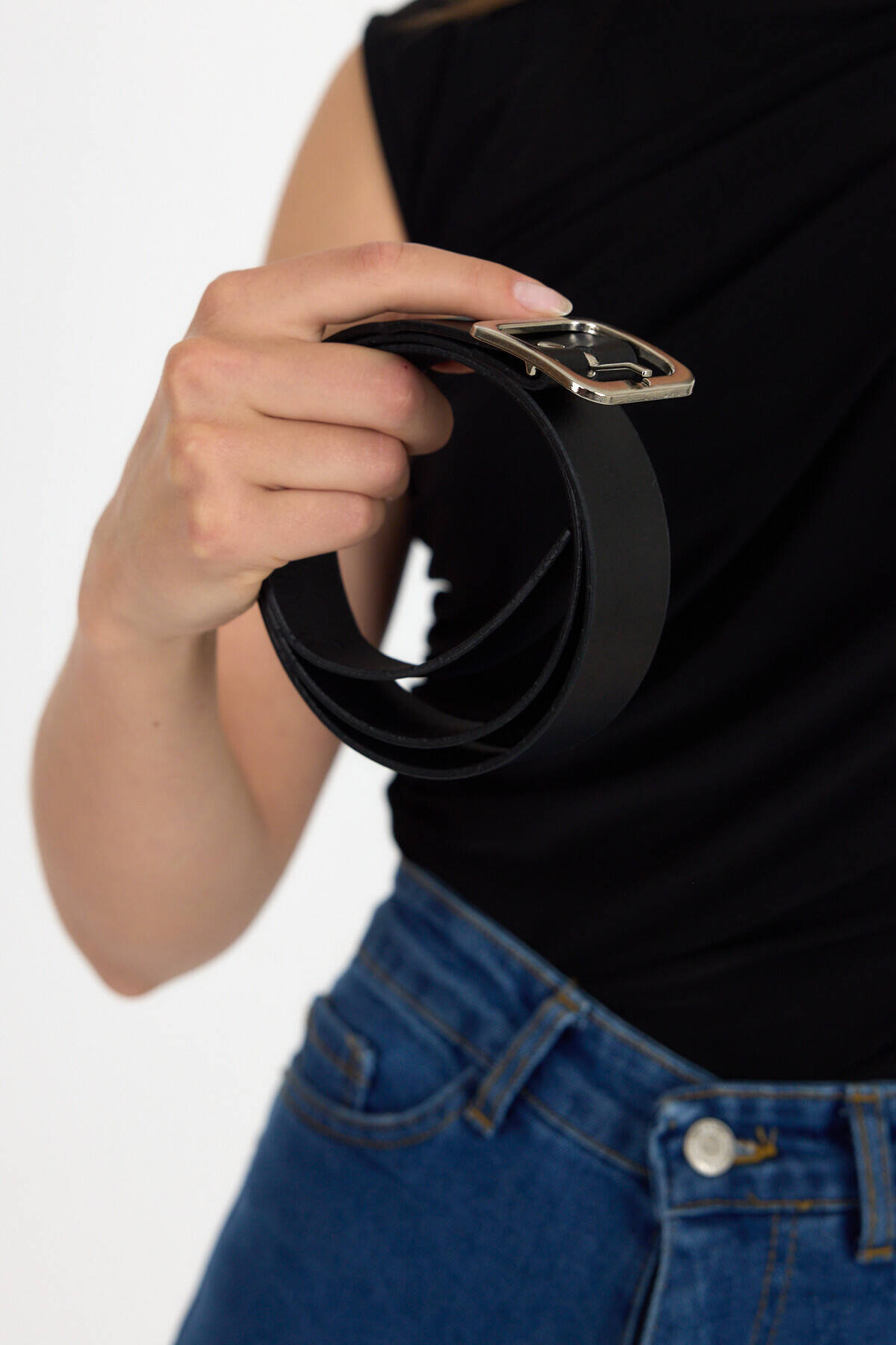 Siyah Oval Tokalı Gümüş Detaylı Kemer 428 - Stilay