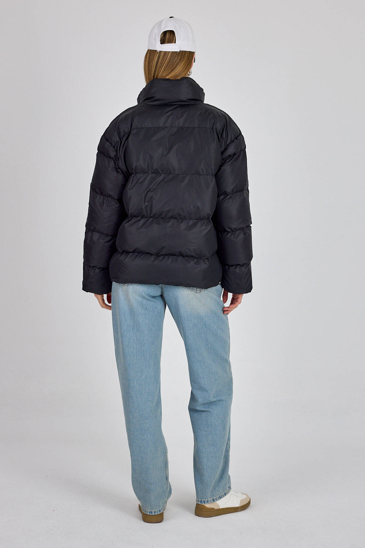 Siyah Oversize Dik Yaka Şişme Mont 4010 - 5