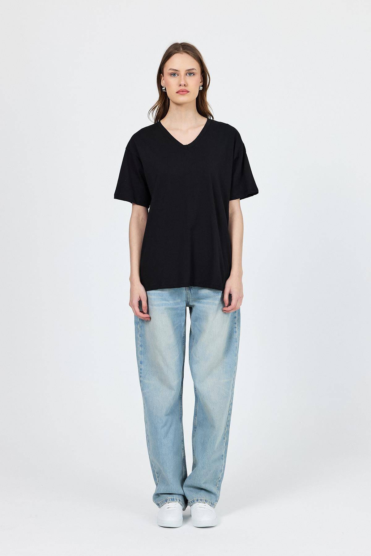 Siyah V Yaka %100 Pamuk Comfort Fit Tişört 2143M - Stilay