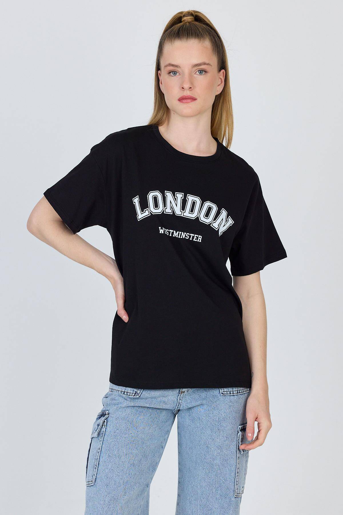 Siyah Yazı Baskılı %100 Pamuk Oversize Tişört 2150-9M 