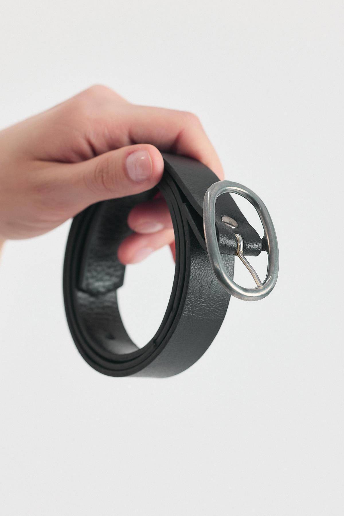 Siyah Yuvarlak Gümüş Tokalı Kemer 415 - Stilay