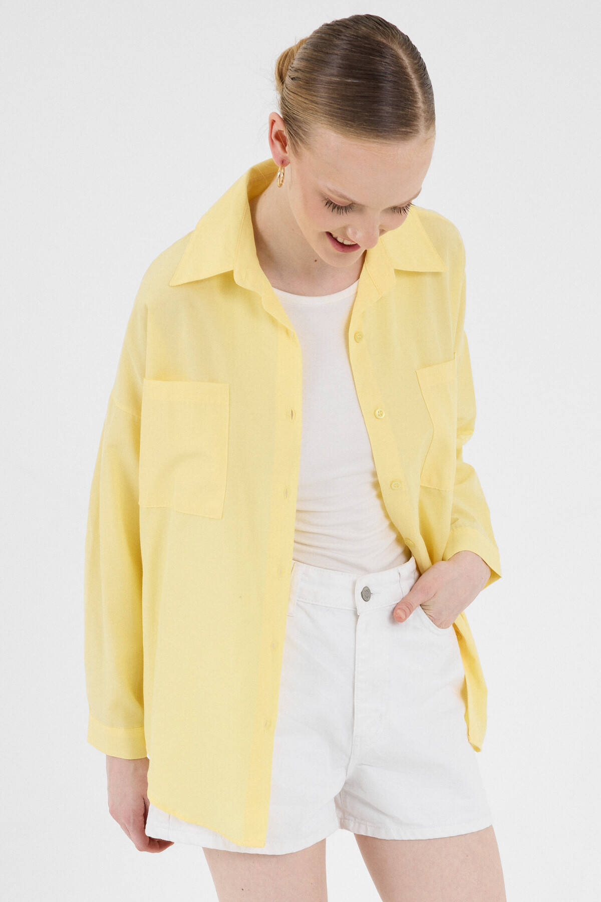 Tereyağ Sarısı Çift Cepli Oversize Uzun Basic Gömlek TCR 6256A - Stilay