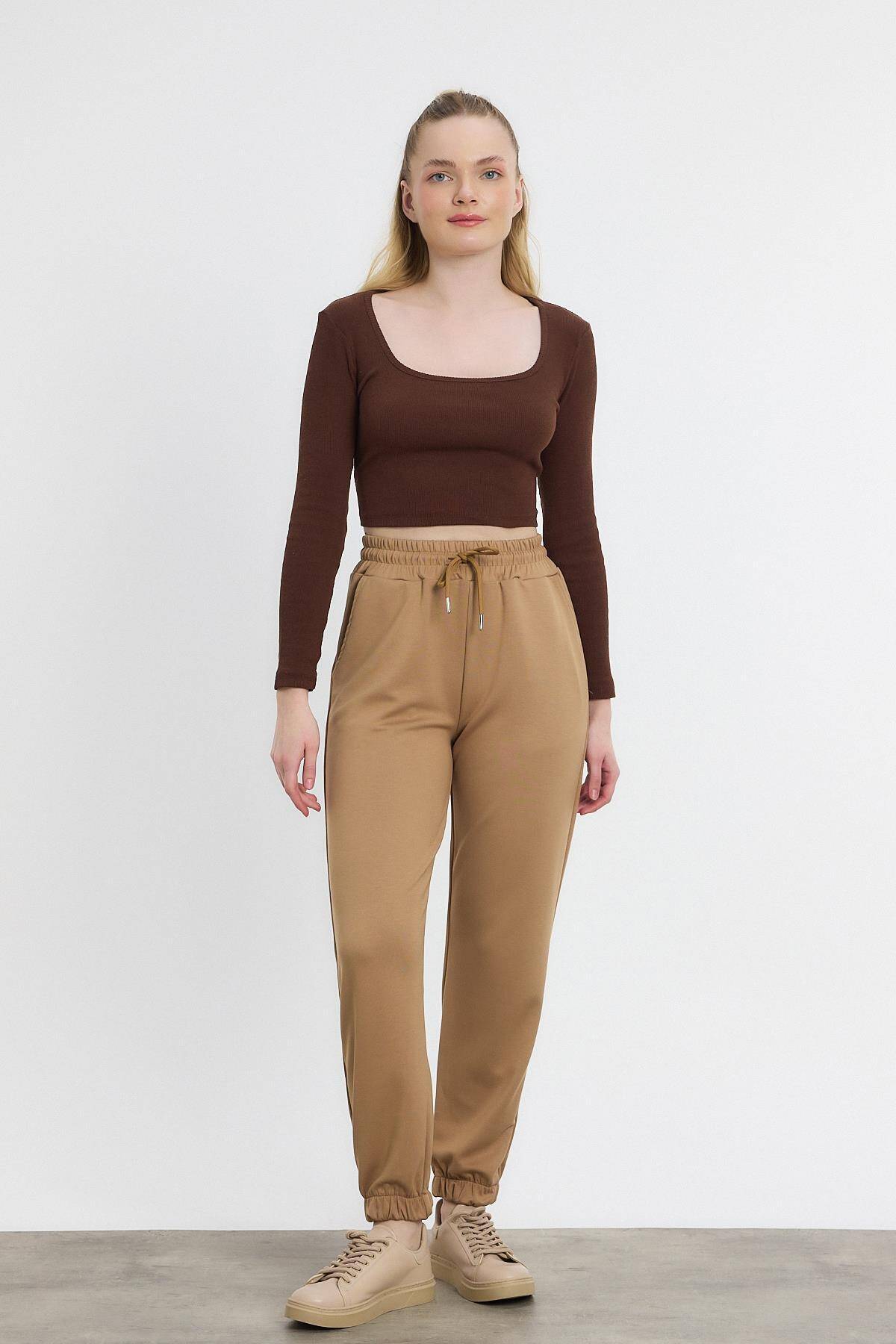 Yumuşak Dokulu Esnek Premium Kumaş Rahat Kalıp Eşofman Altı Camel - 8242 